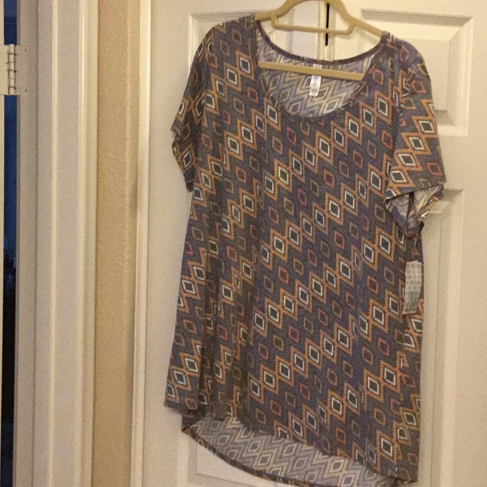 Aztec print tee